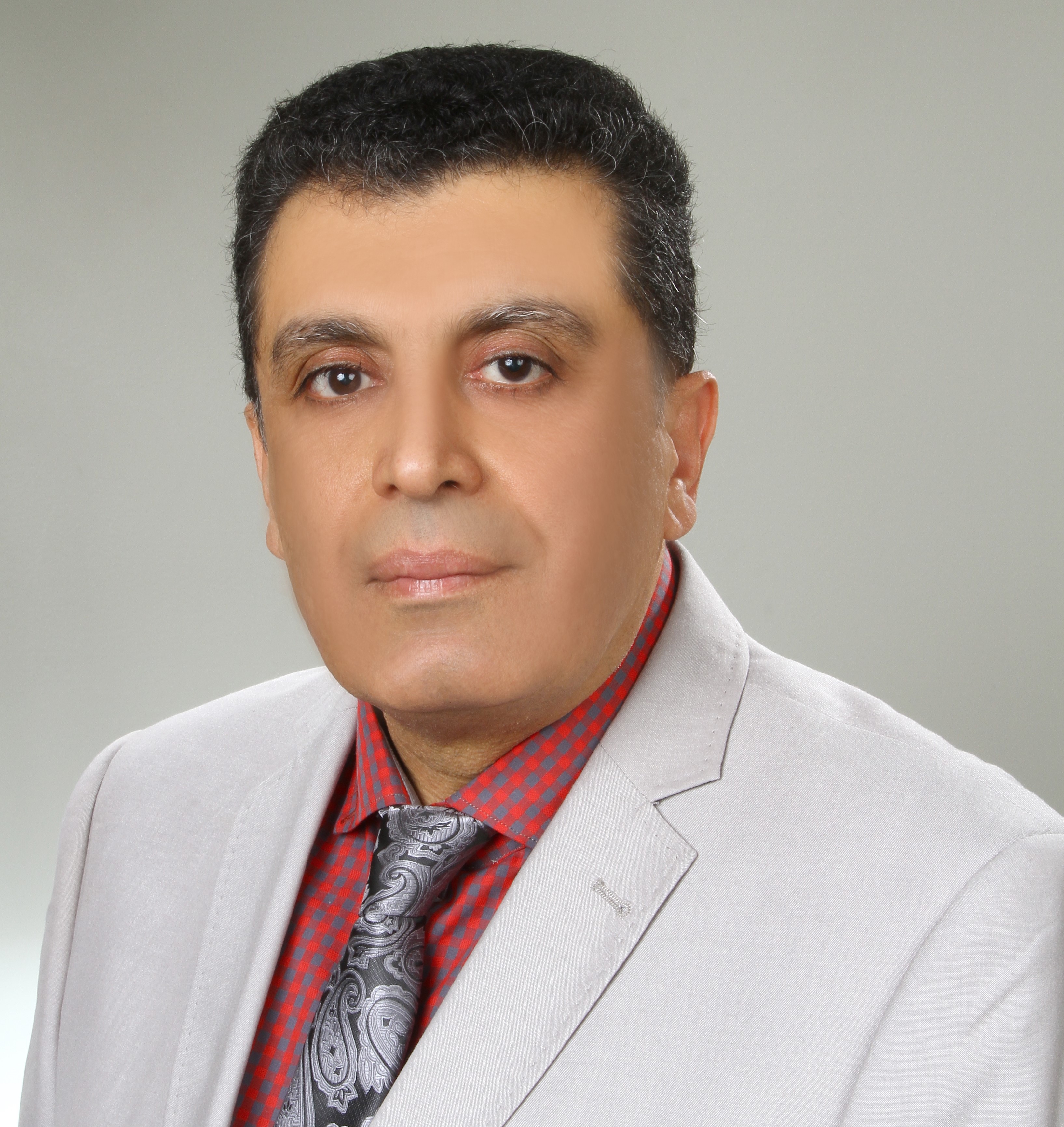 آقای دکتر حسین آذرنیک