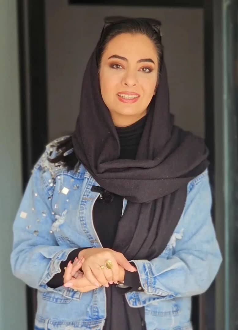 شقایق وثیق